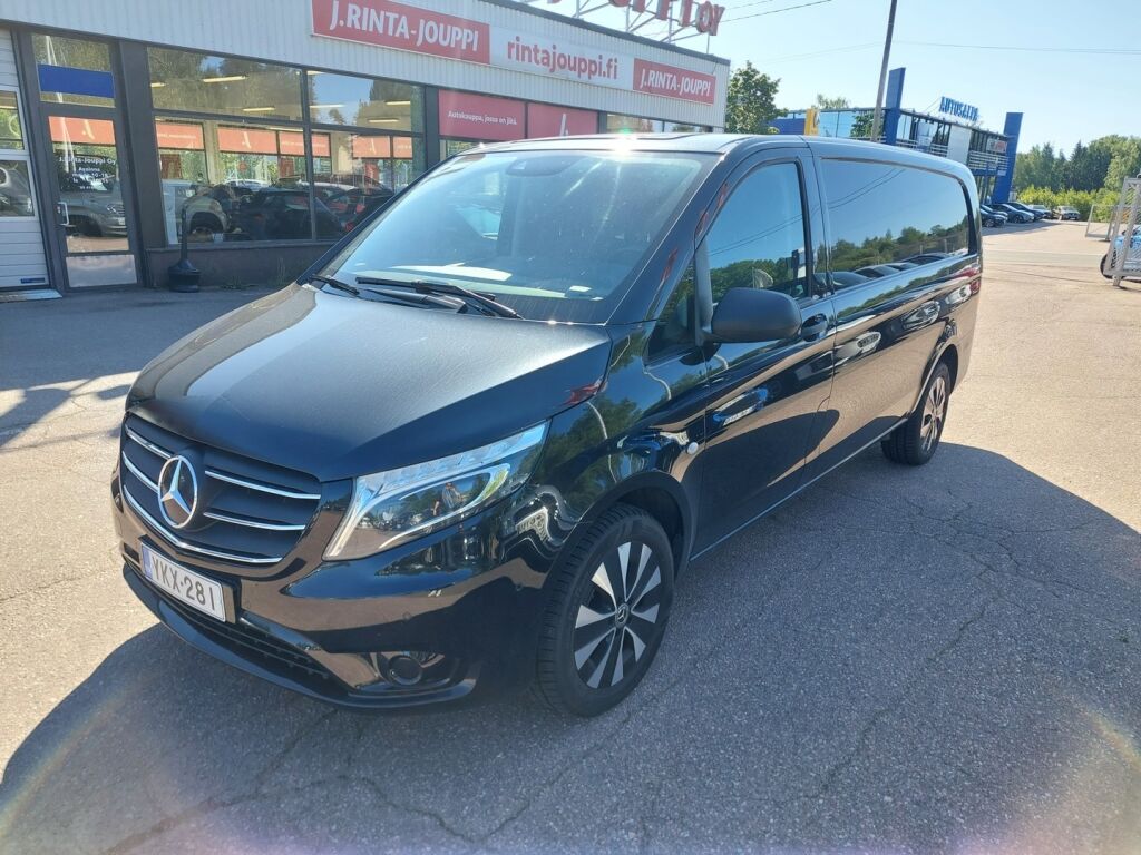 Mercedes-Benz Vito 2022 Musta