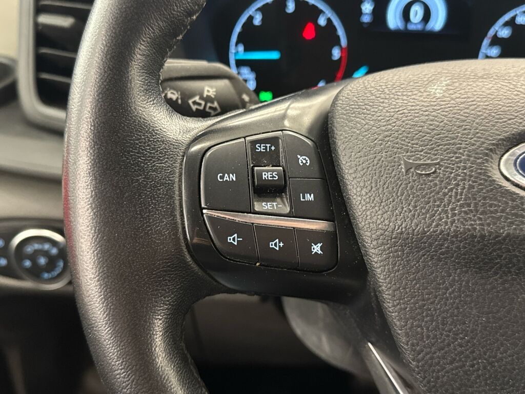 Ford Transit 2022 Valkoinen