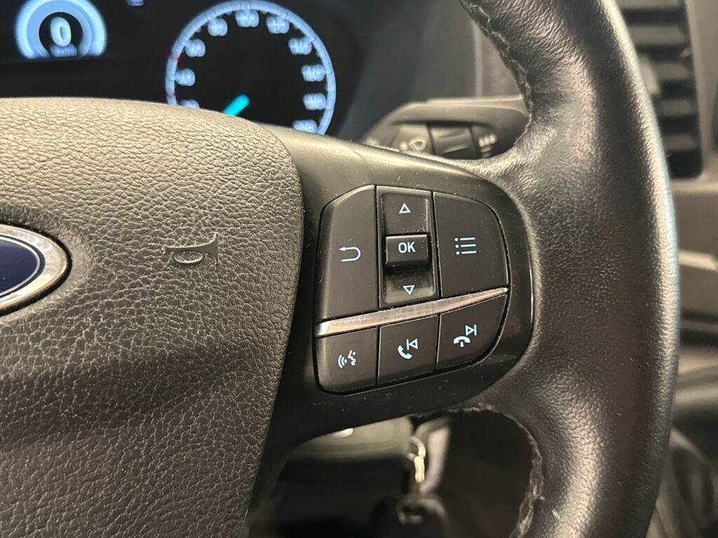 Ford Transit 2022 Valkoinen