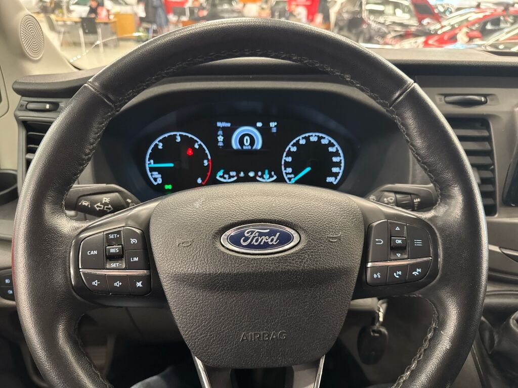 Ford Transit 2022 Valkoinen