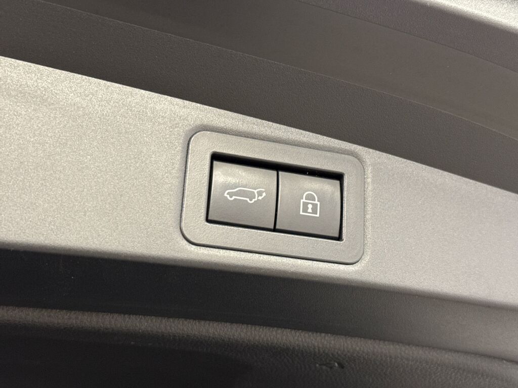 Toyota Corolla 2022 Sininen