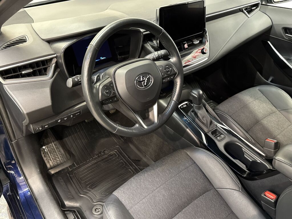 Toyota Corolla 2022 Sininen