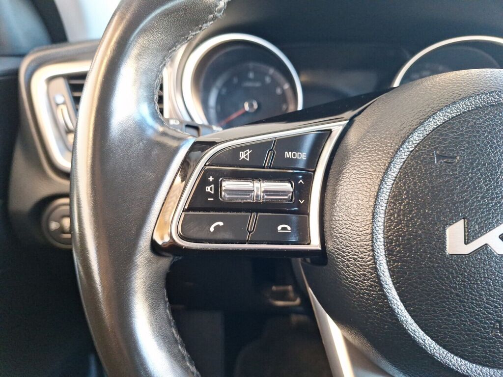 Kia Ceed 2022 Valkoinen