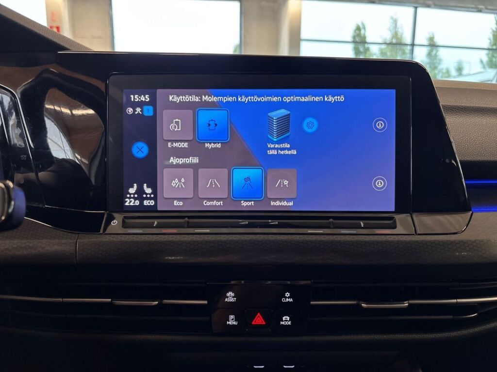 Volkswagen Golf 2021 Valkoinen