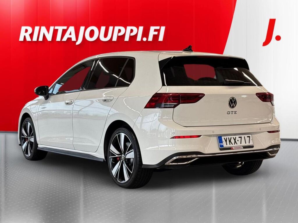 Volkswagen Golf 2021 Valkoinen