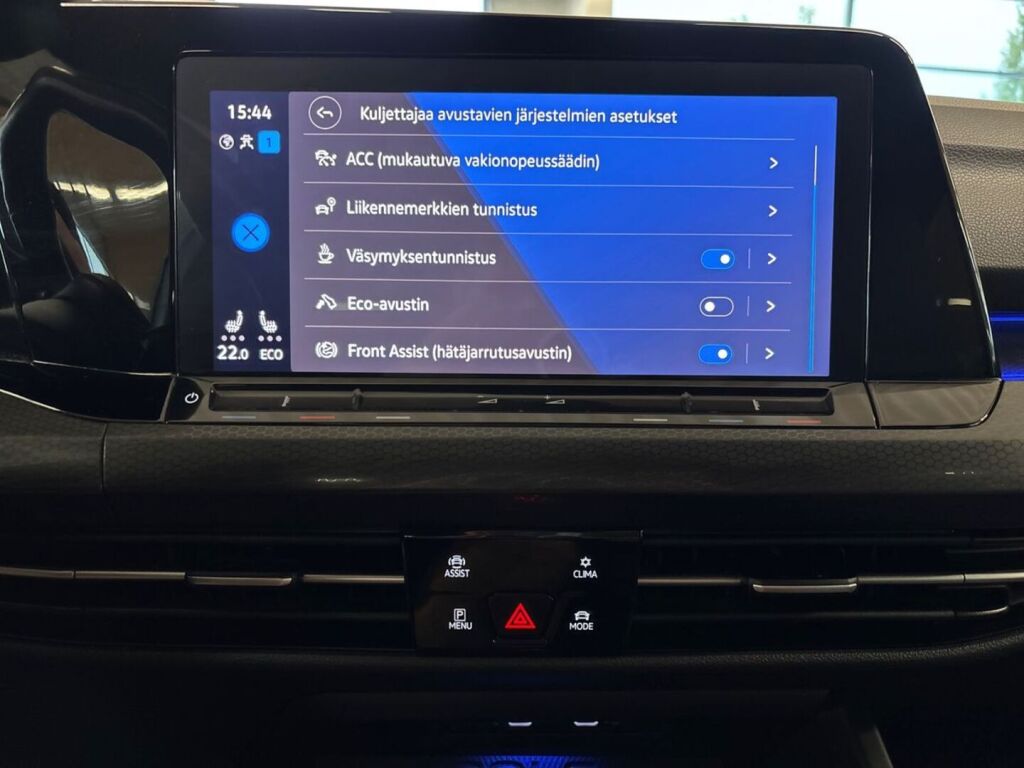 Volkswagen Golf 2021 Valkoinen