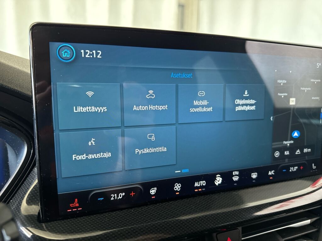 Ford Focus 2022 Musta