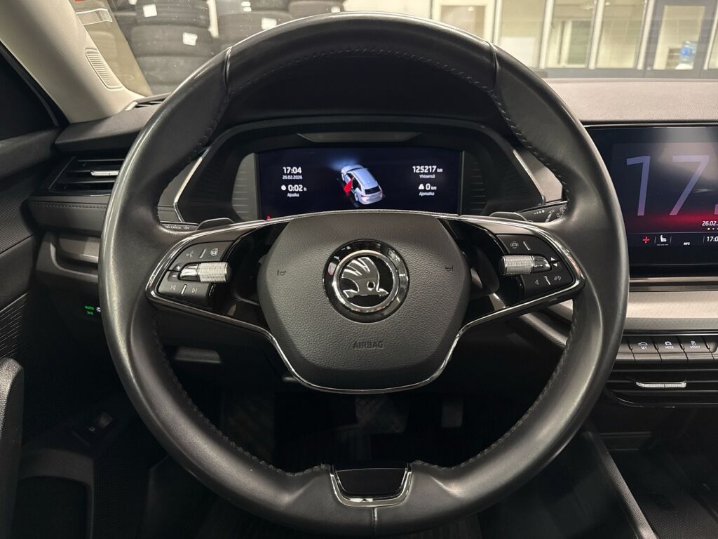 Skoda Octavia 2022 Valkoinen