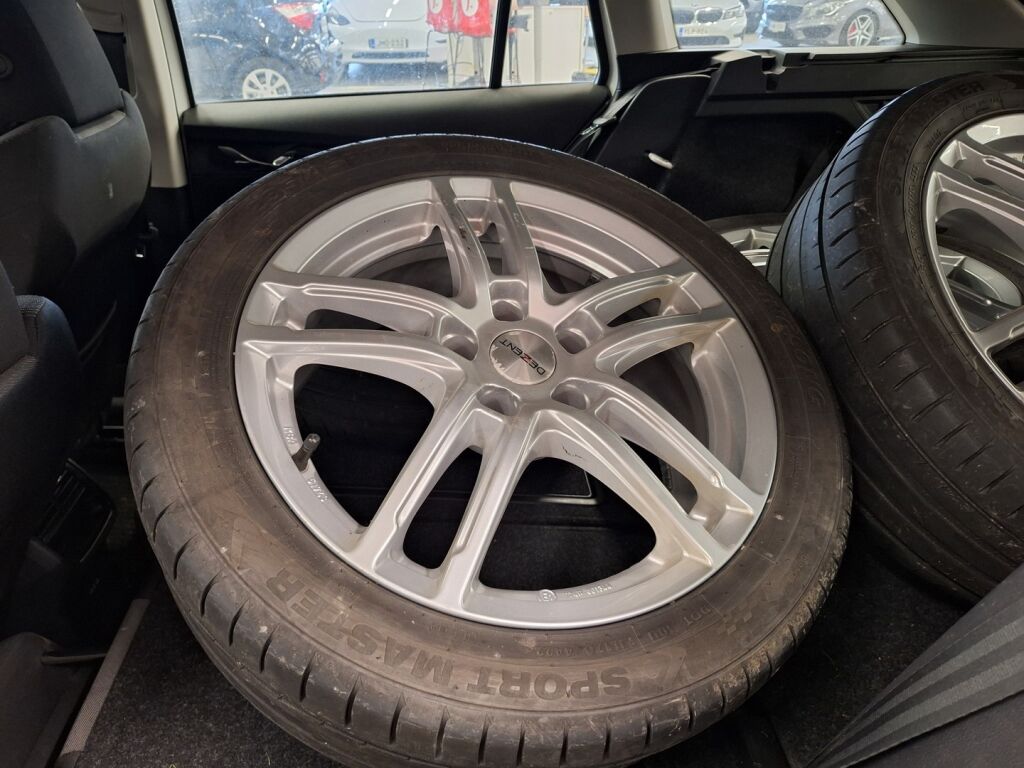 Skoda Octavia 2022 Valkoinen