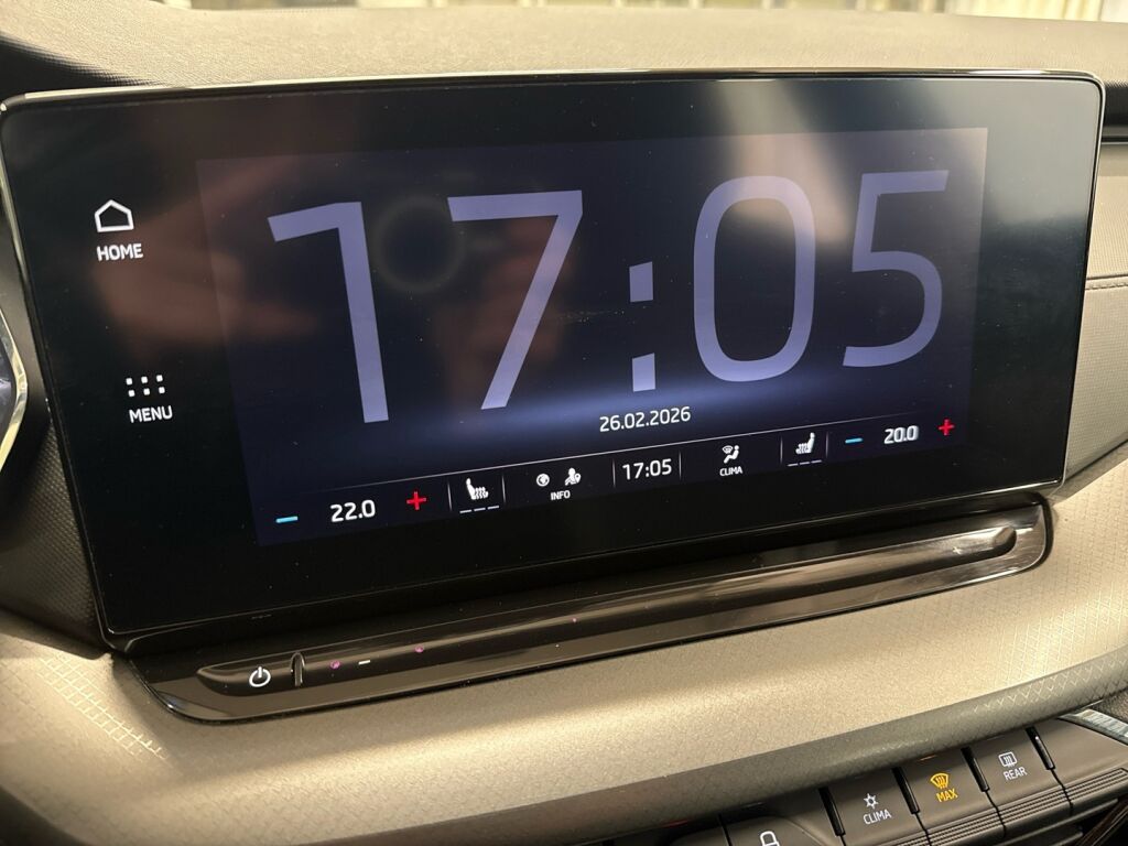 Skoda Octavia 2022 Valkoinen