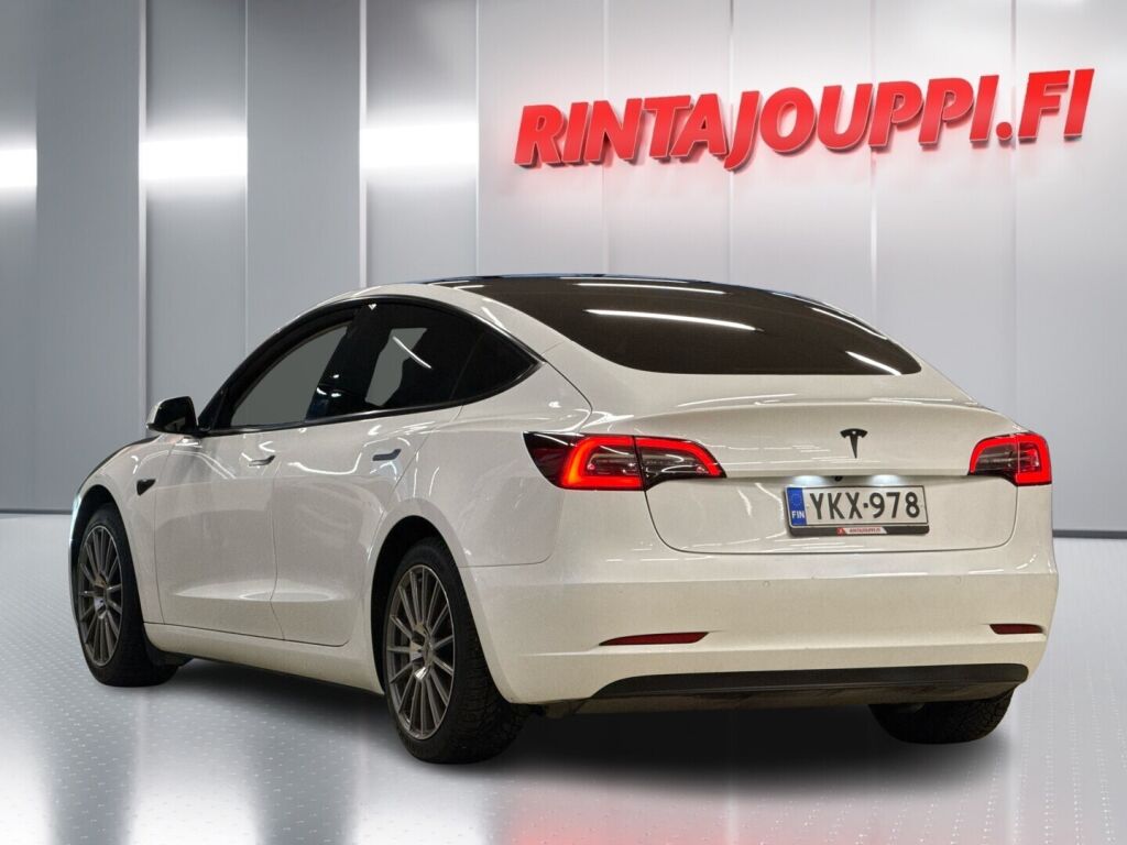 Tesla Model 3 2021 Valkoinen
