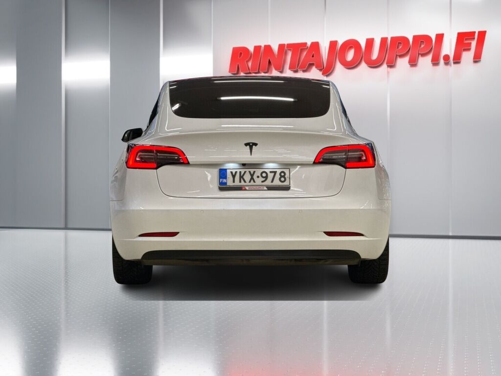 Tesla Model 3 2021 Valkoinen