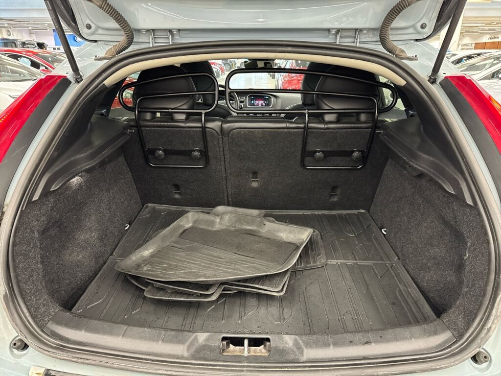 Volvo V40 Cross Country 2017 Sininen