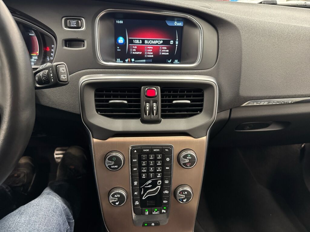 Volvo V40 Cross Country 2017 Sininen