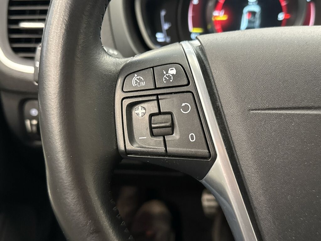 Volvo V40 Cross Country 2017 Sininen