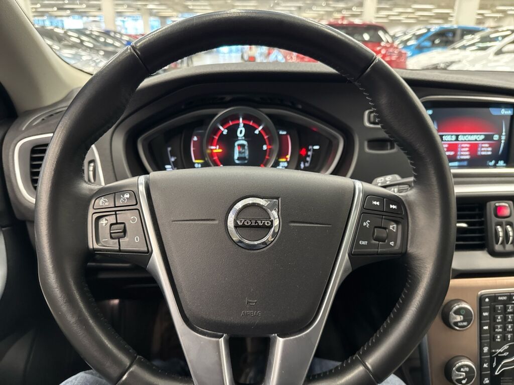 Volvo V40 Cross Country 2017 Sininen