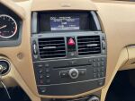 Mercedes-Benz C 2007 Ruskea (beige)
