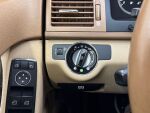 Mercedes-Benz C 2007 Ruskea (beige)