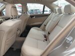 Mercedes-Benz C 2007 Ruskea (beige)