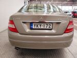 Mercedes-Benz C 2007 Ruskea (beige)