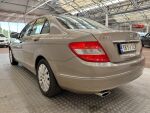 Mercedes-Benz C 2007 Ruskea (beige)