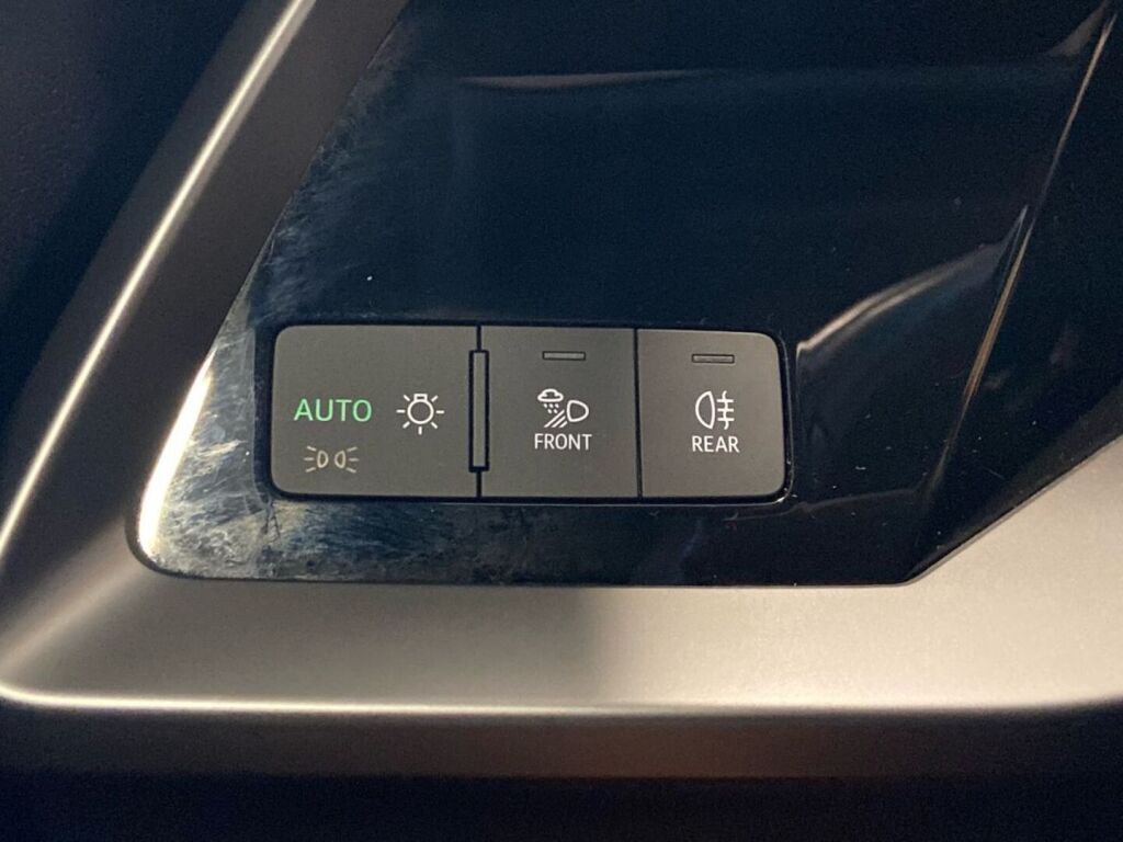 Audi A3 2022 Valkoinen