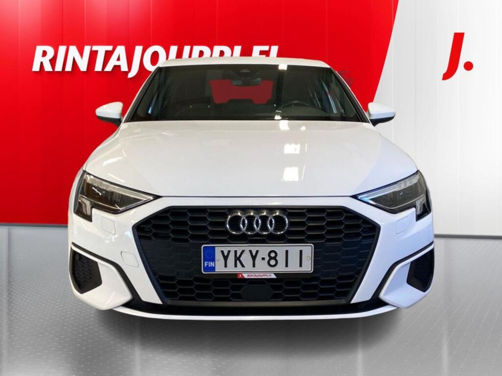 Audi A3 2022 Valkoinen