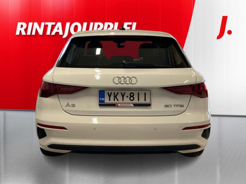 Audi A3 2022 Valkoinen