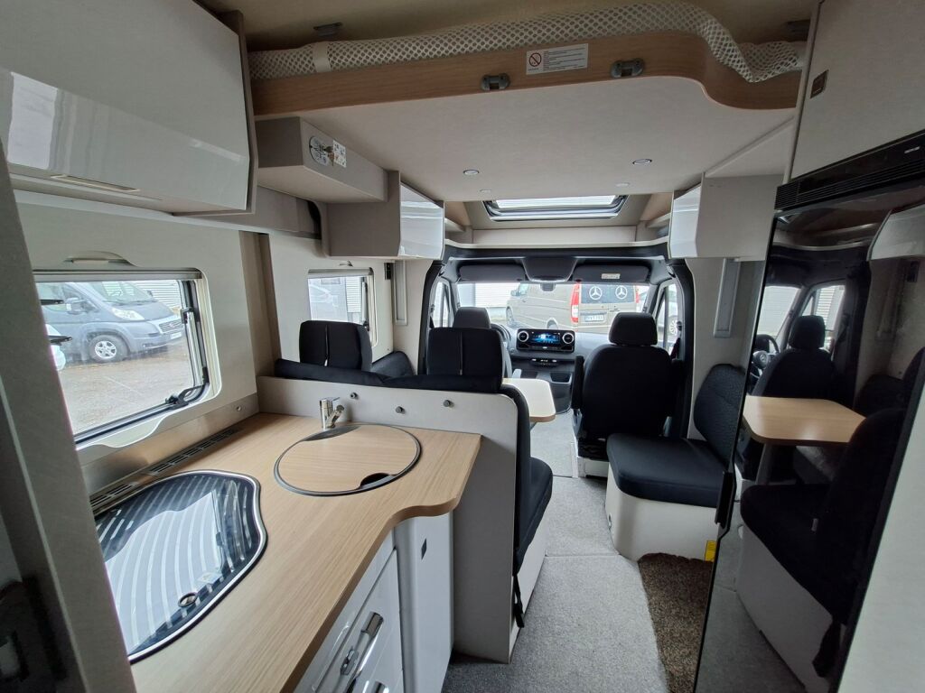 Hymer T 680 S 2022 Valkoinen