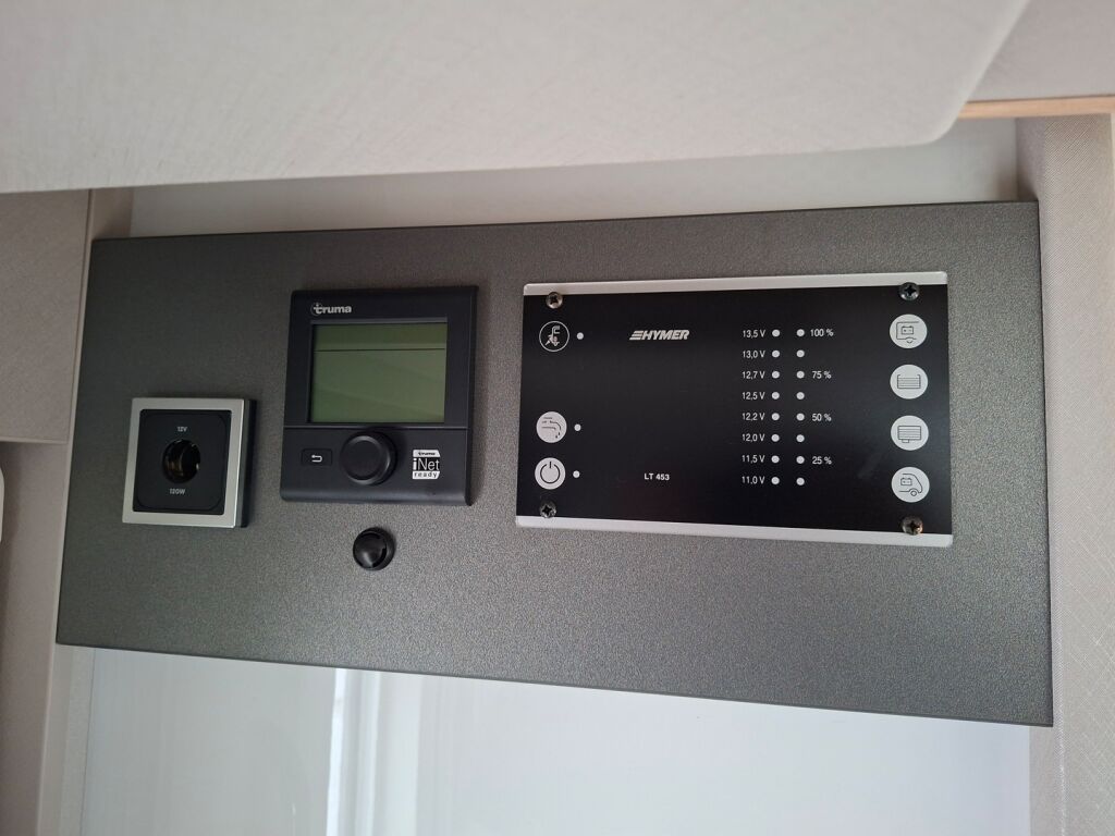 Hymer T 680 S 2022 Valkoinen