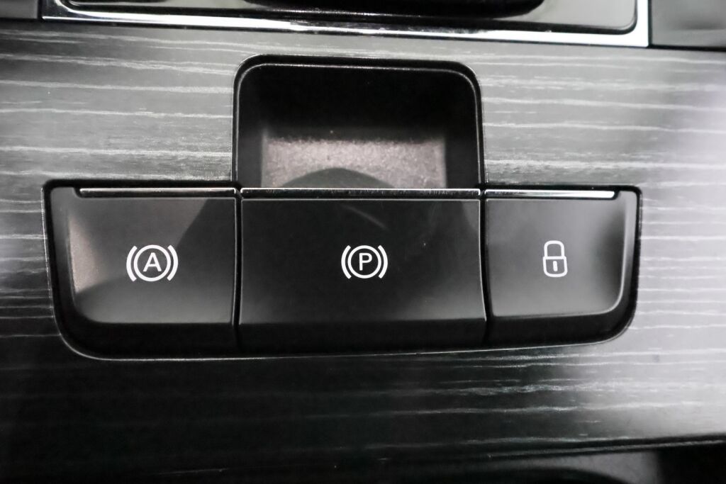 Skoda Superb 2020 Valkoinen