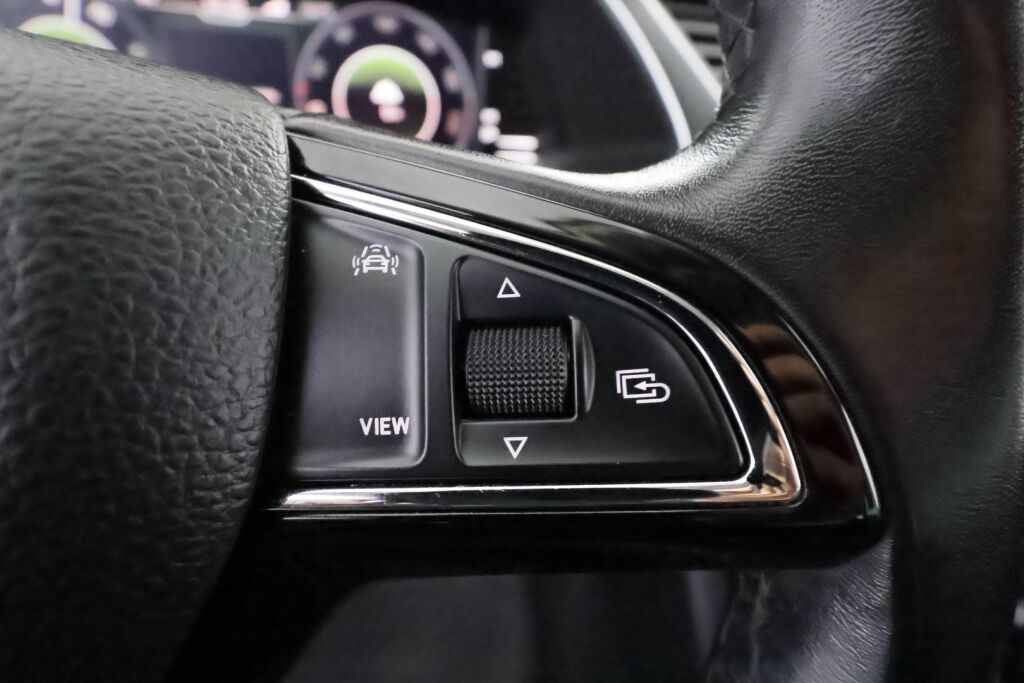 Skoda Superb 2020 Valkoinen