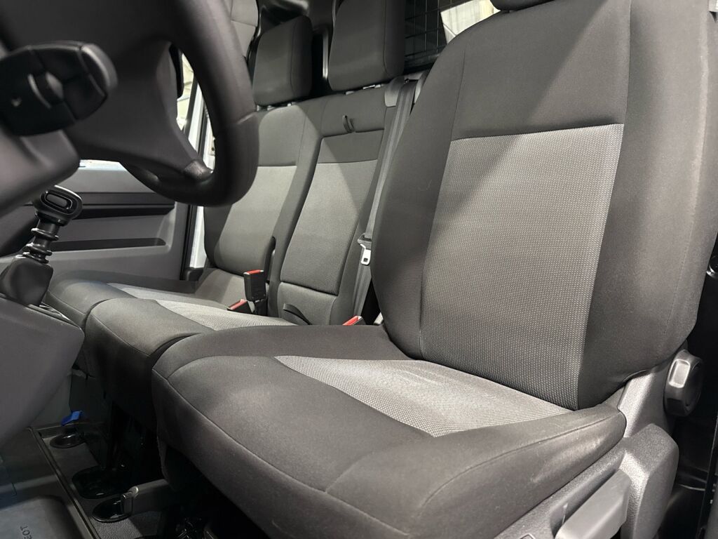 Peugeot Expert 2022 Valkoinen