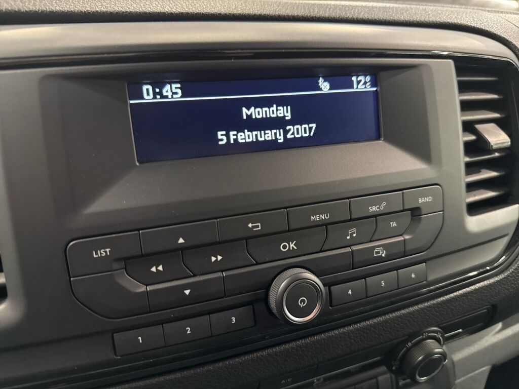 Peugeot Expert 2022 Valkoinen