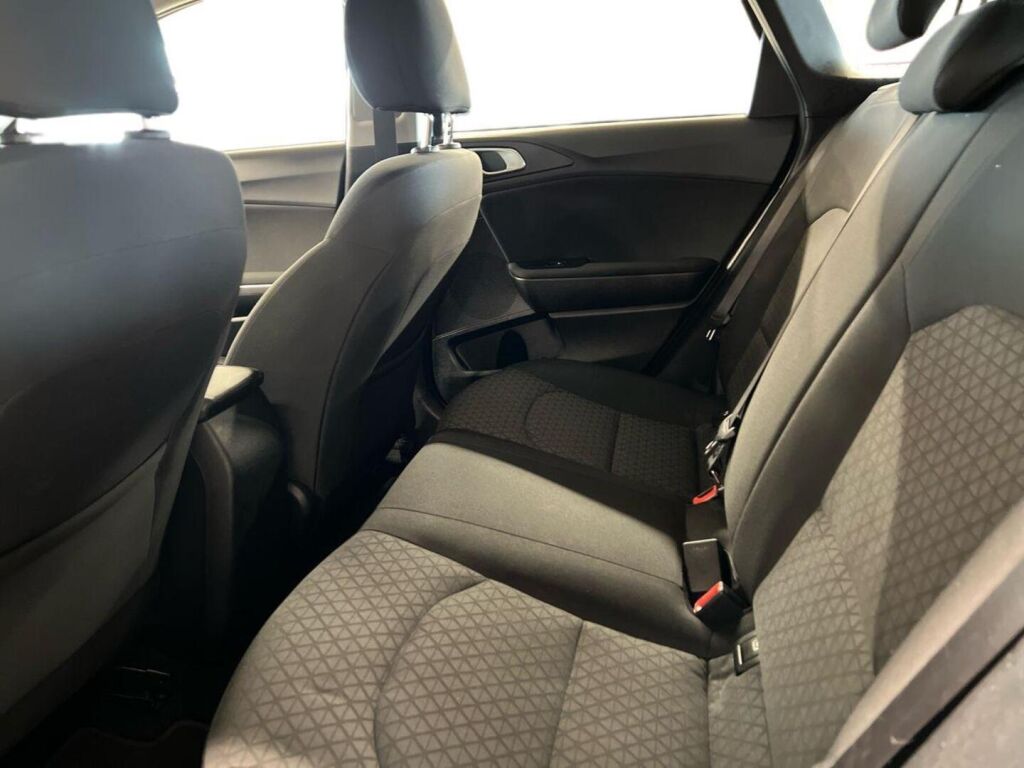 Kia Ceed 2022 Hopea