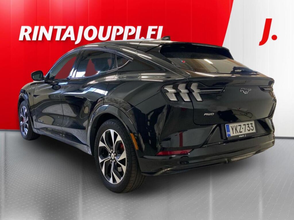 Ford Mustang Mach-E 2022 Musta