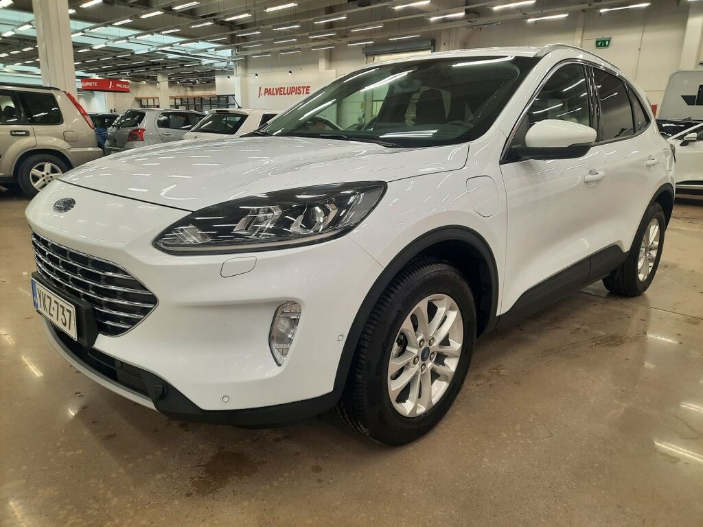 Ford Kuga 2022 Valkoinen