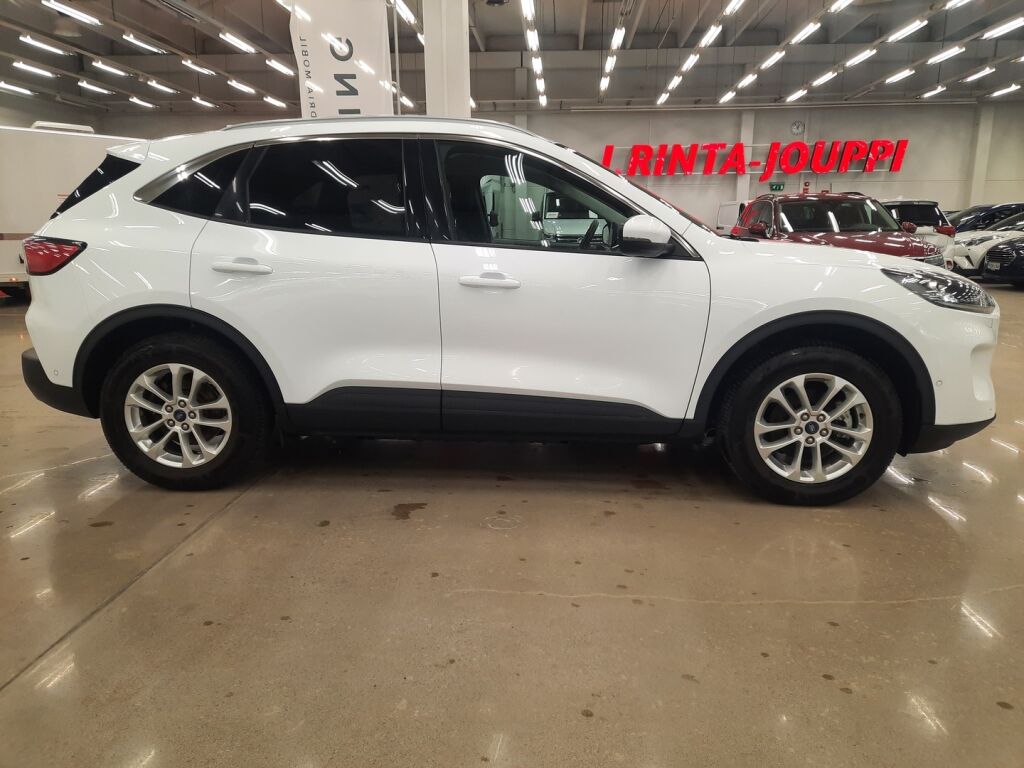 Ford Kuga 2022 Valkoinen