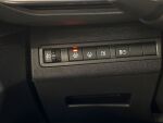 Peugeot 3008 2022 Punainen