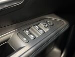 Peugeot 3008 2022 Punainen