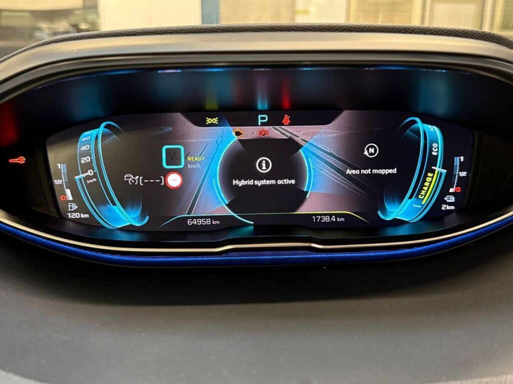 Peugeot 3008 2022 Punainen