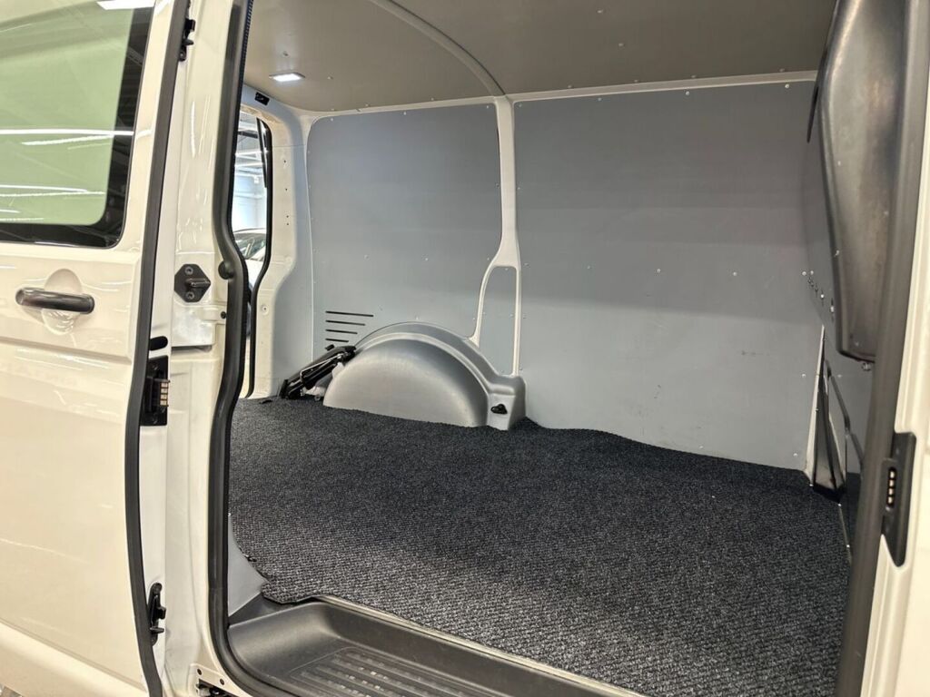 Volkswagen Transporter 2022, bild 6/22