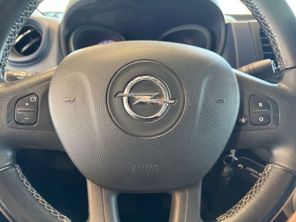 Opel Vivaro 2019 Metallinhohto Hopea