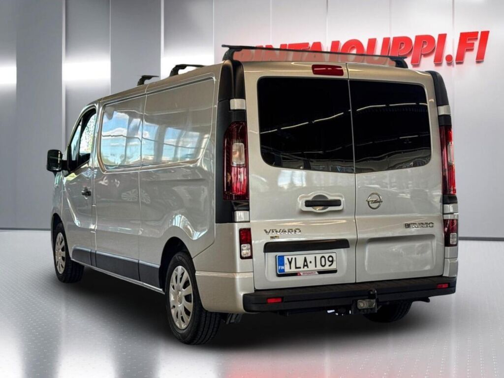 Opel Vivaro 2019 Metallinhohto Hopea
