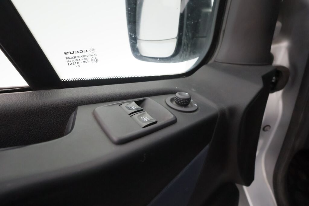 Opel Vivaro 2019 Harmaa