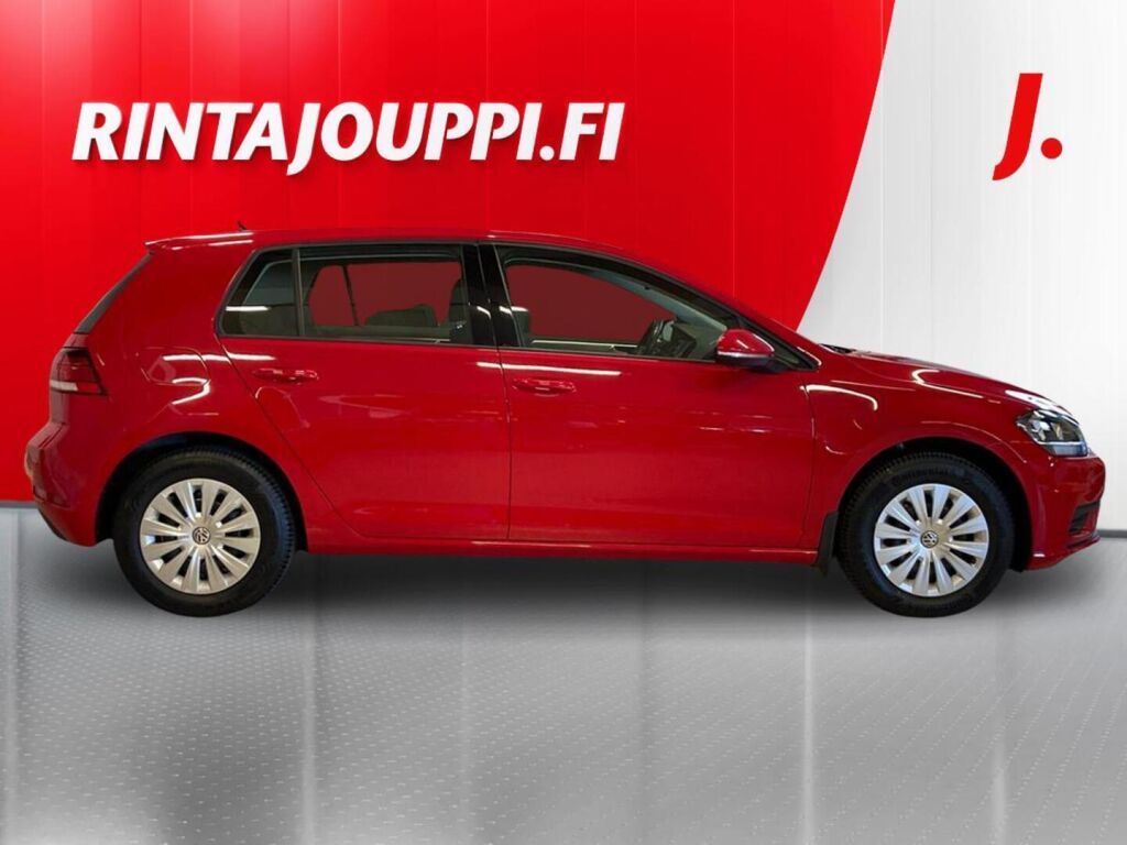 Volkswagen Golf 2019 Punainen