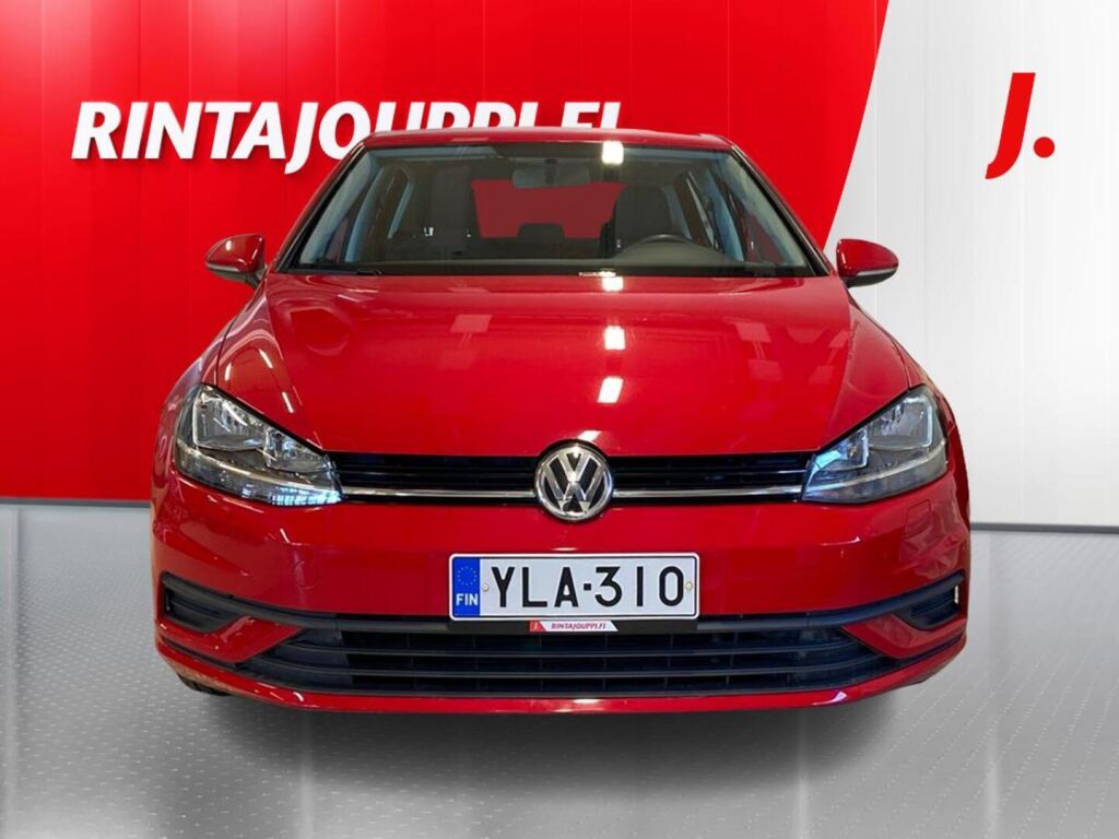 Volkswagen Golf 2019 Punainen
