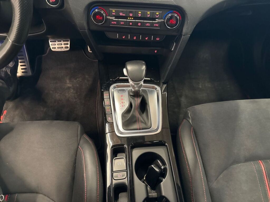 Kia ProCeed 2019 Valkoinen