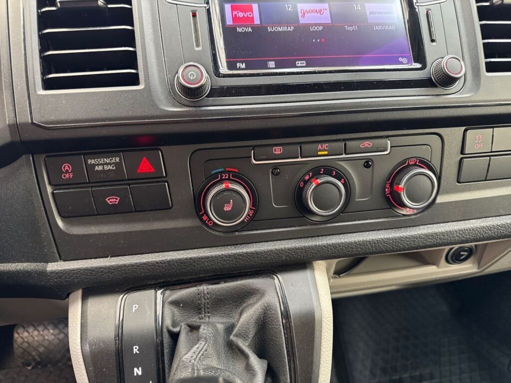 Volkswagen Transporter 2019 Musta
