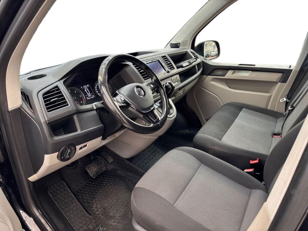 Volkswagen Transporter 2019 Musta